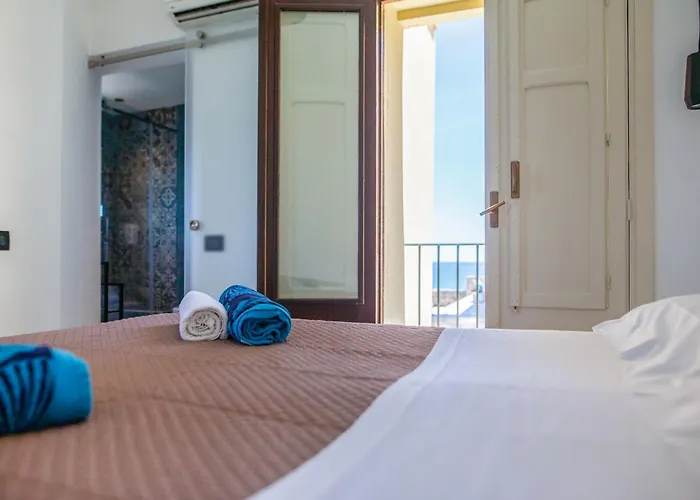 Cefalux - Torre Bastione Sul Mare *