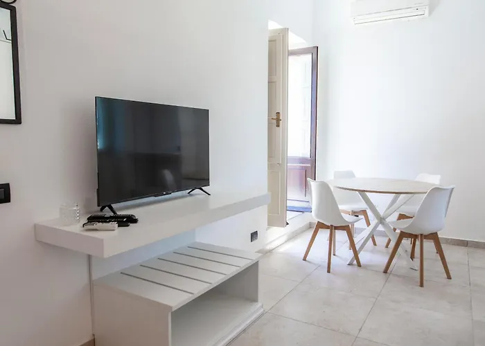 Cefalux - Torre Bastione Sul Mare * Cefalù