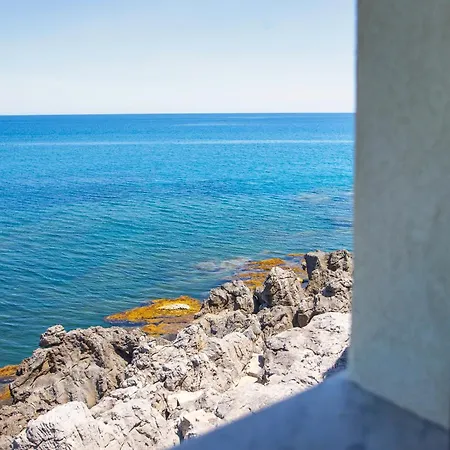 Cefalux - Torre Bastione Sul Mare