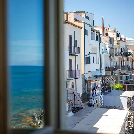 Cefalux - Torre Bastione Sul Mare