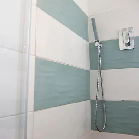 Cefalux - Torre Bastione Sul Mare Апартаменты *