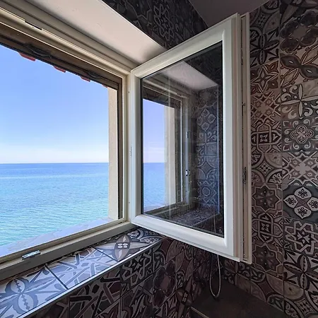 Cefalux - Torre Bastione Sul Mare *