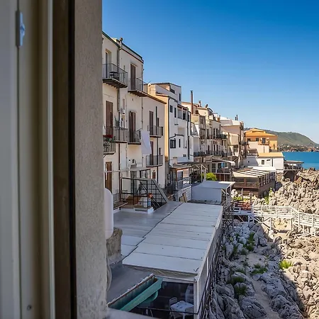 Cefalux - Torre Bastione Sul Mare *
