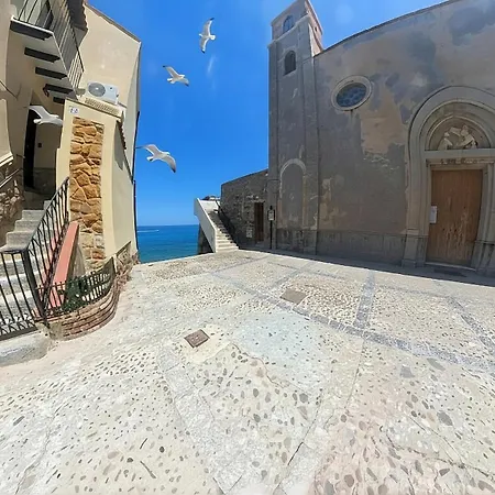 Cefalux - Torre Bastione Sul Mare * تْشيفالو