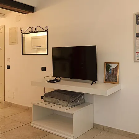 Cefalux - Torre Bastione Sul Mare Апартаменти *