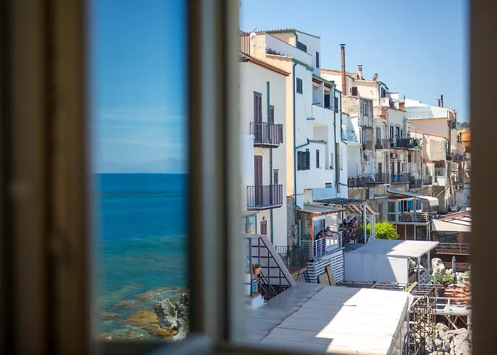 Cefalux - Torre Bastione Sul Mare